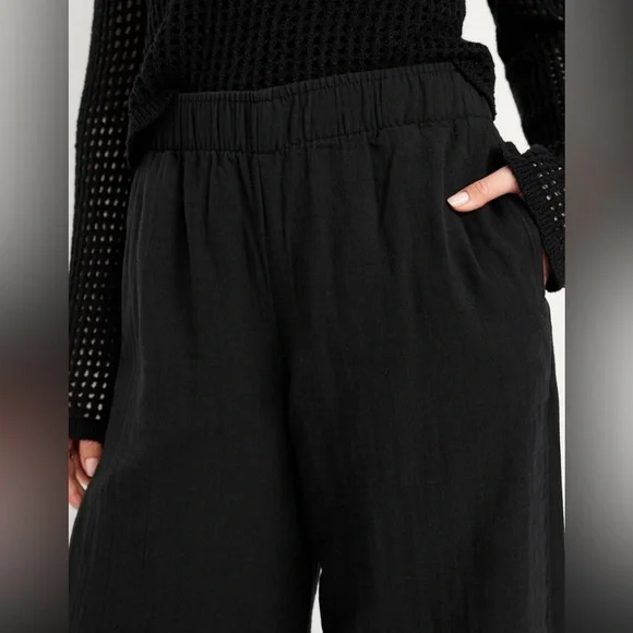 NWT! Old Navy Black High-Waisted Crinkle Gauze Super Wide-Leg Pants - Multiple - Picture 6 of 9